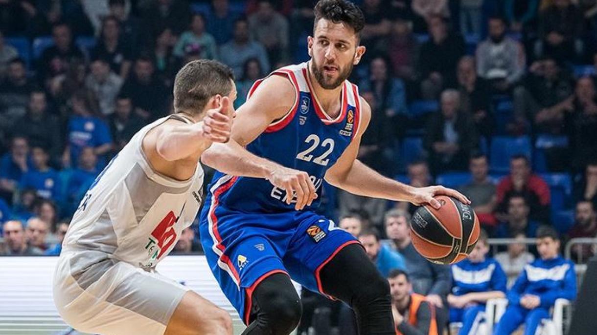 Az Anadolu Efes játékosa Vasilije Micic a legértékesebb játékos