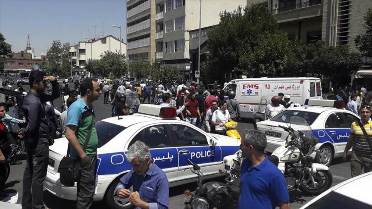وزارت اطلاعات ایران خبر میدهد که چند تیم تروریستی به تهران وارد شده اند