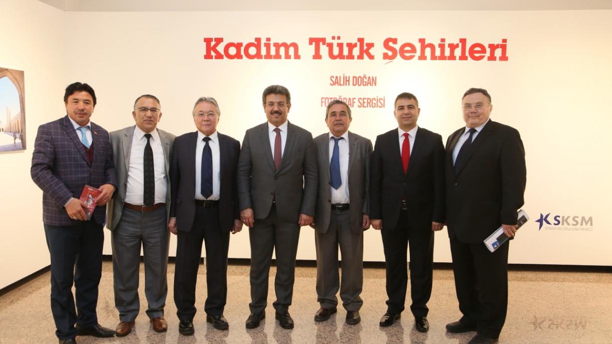 Istanbulda O'zbekistonning tarixiy shaharlariga bag'ishlangan rasm ko'rgazmasi ochildi