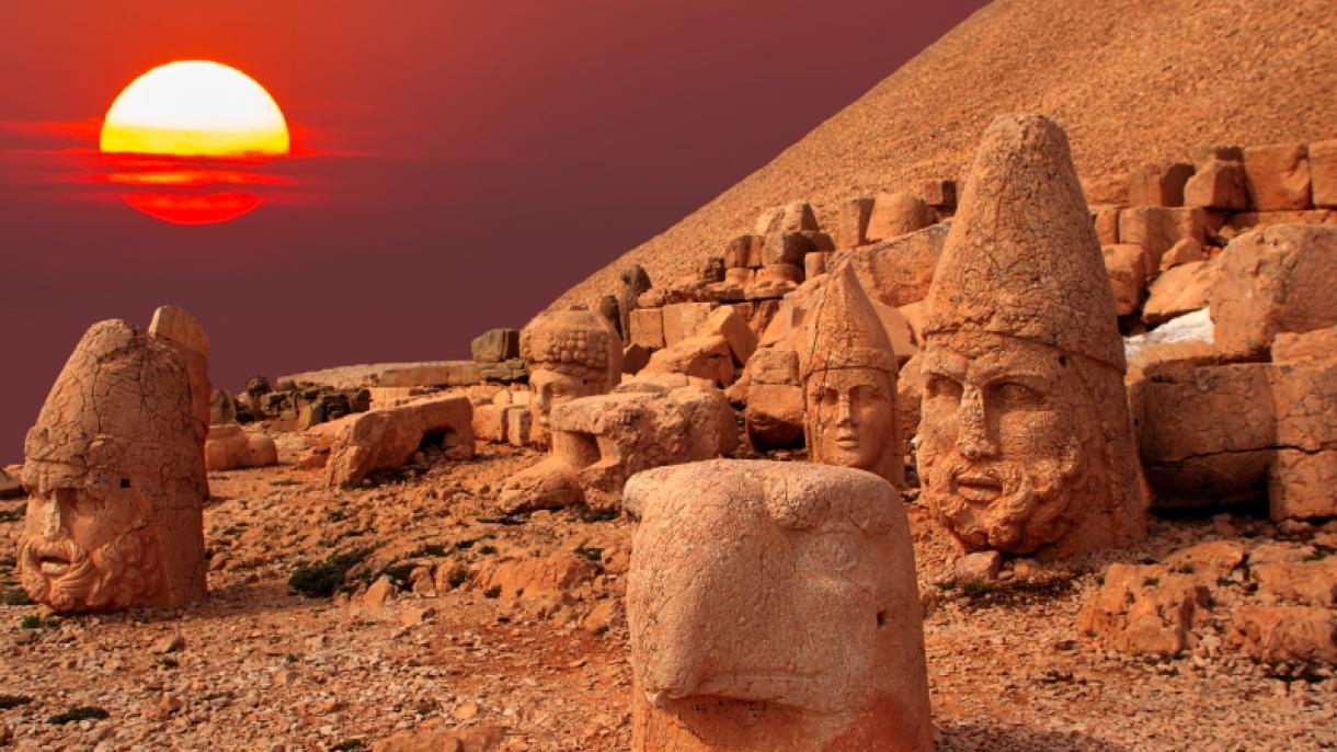 Nemrut dagyna geçen ýyl ýerli we daşary ýurtly 91 müň 573 syýahatçy geldi