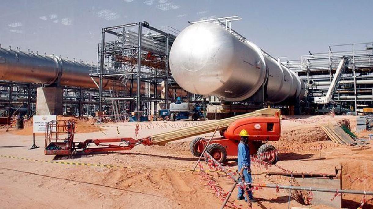 Aramco costruirà in Cina una raffineria integrata e un complesso petrolchimico.