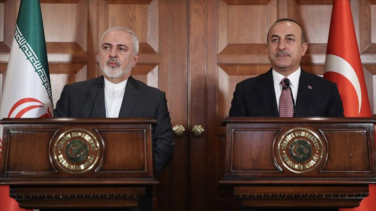 Cavusoglu et Zarif discutent de l'épidémie du nouveau coronavirus et des séismes