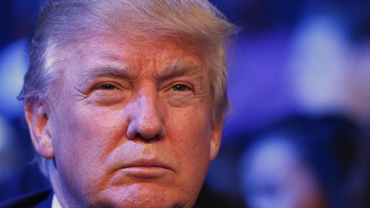 Recorde de vendas de máscaras de Trump para o Carnaval do Rio de Janeiro