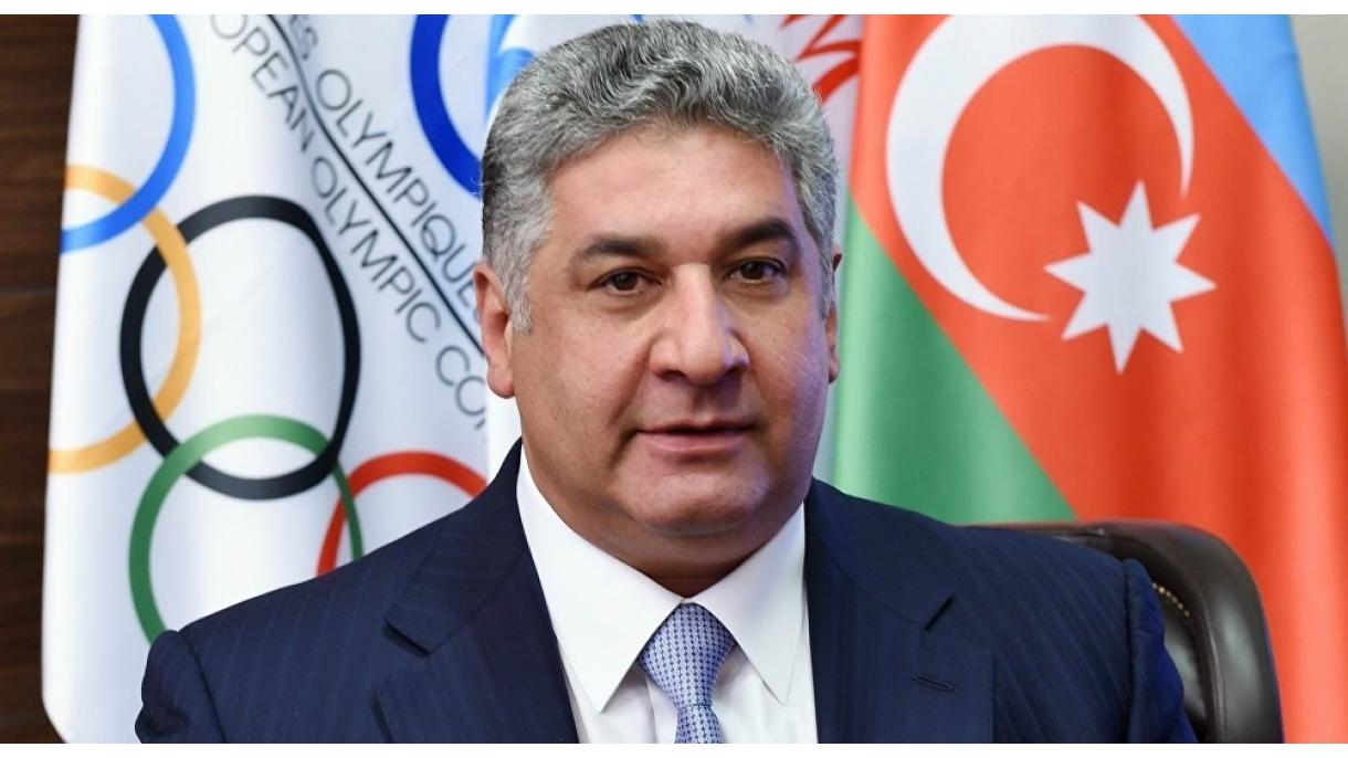 Mövlud Çavuşoğlu Azad Rəhimovun vəfatı ilə əlaqədar başsağlığı verib