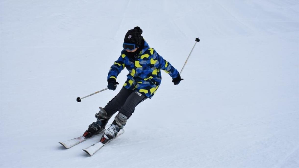 Открит бе ски центърът в Хаккяри...