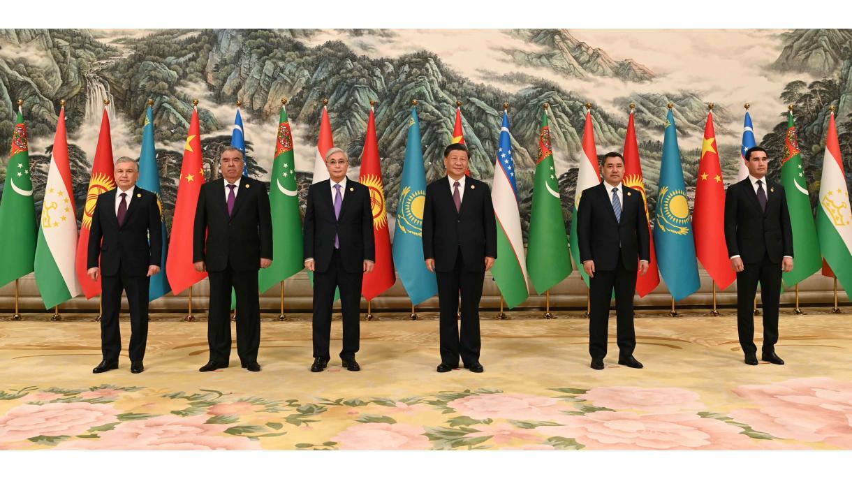 Awraziya Cömhüriyätlärendä möhim waqıyğalar