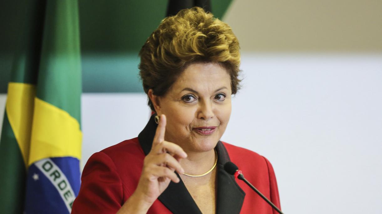 巴西参议院表决支持对总统罗塞夫进行弹劾审判