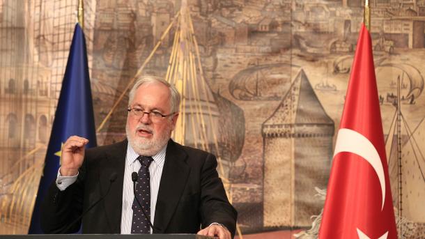 Miguel Arias Canete2.jpg