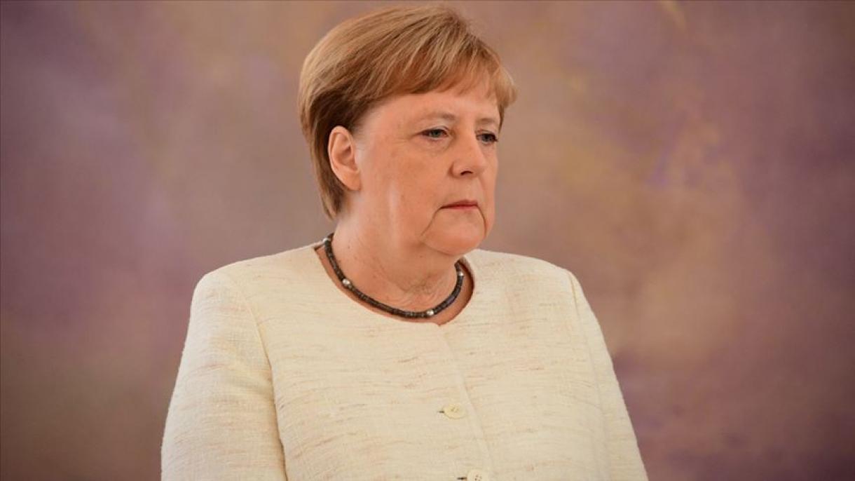 Angela Merkel es vista temblando por segunda vez