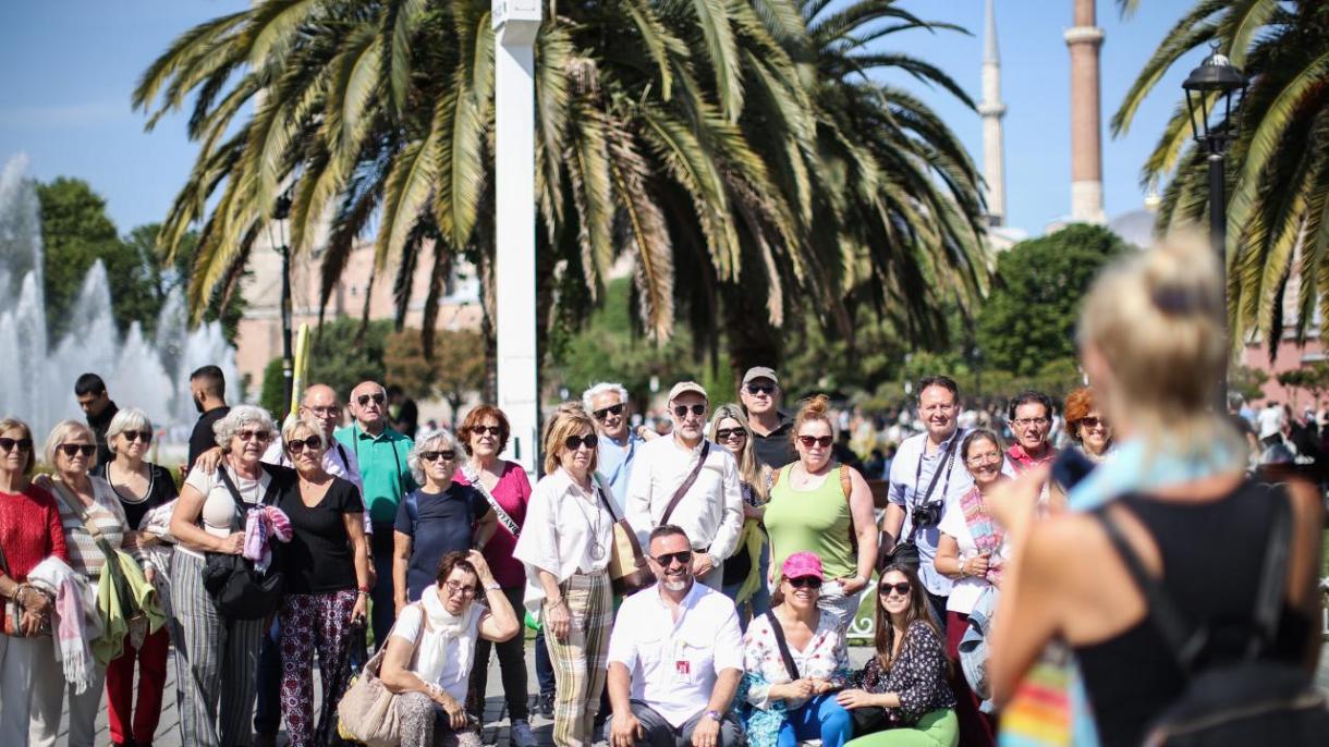 istanbul turist.jpg