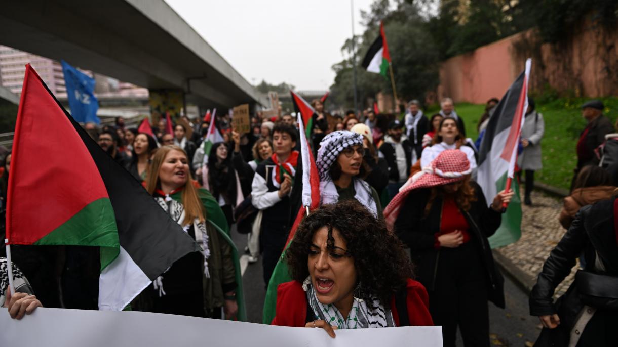 Manifestação de apoio à Palestina em Portugal e pelo resto do mundo