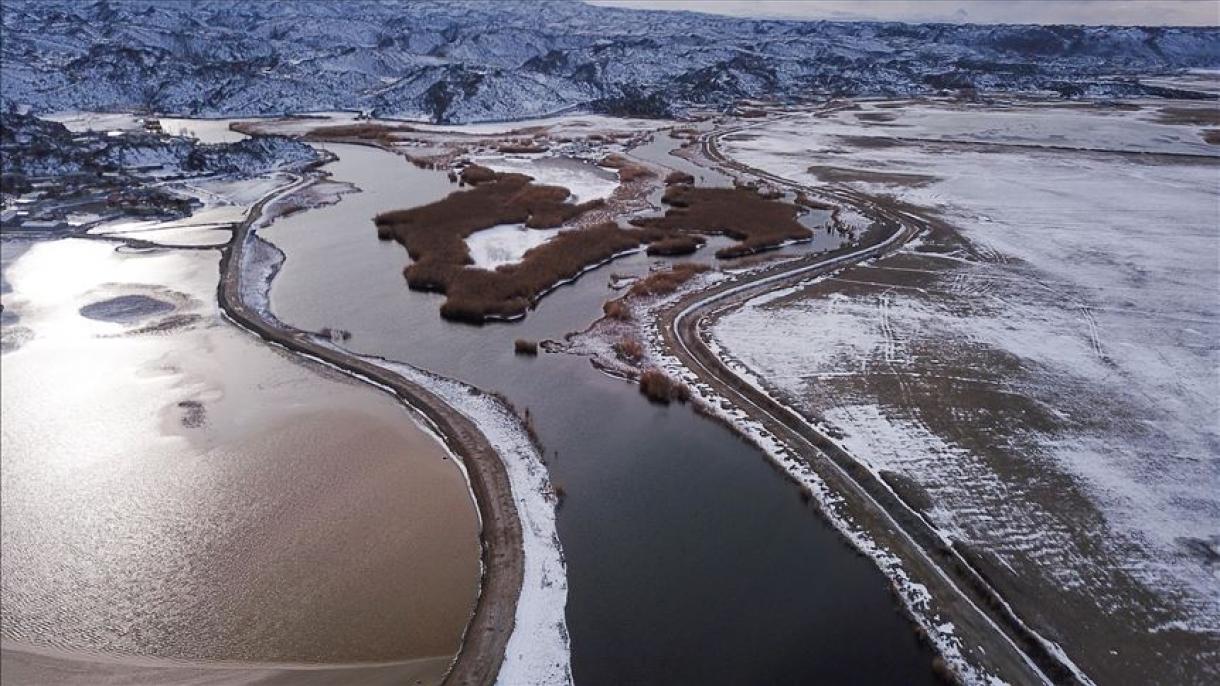 La neige embellit davantage le plus grand parc national de Turquie