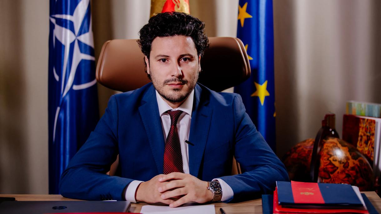 Karadağ Başbakan Yardımcısı_Dritan Abazoviç.jpg