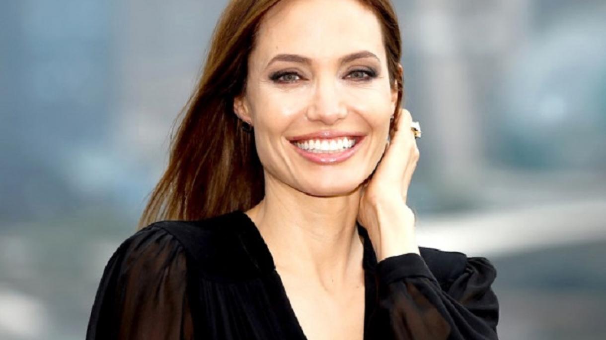 ONU envia Angelina Jolie para avaliar a situação dos refugiados venezuelanos no Peru