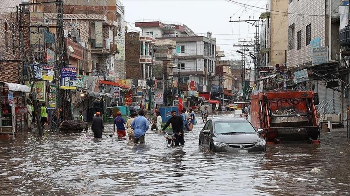 巴基斯坦多地遭暴雨侵袭