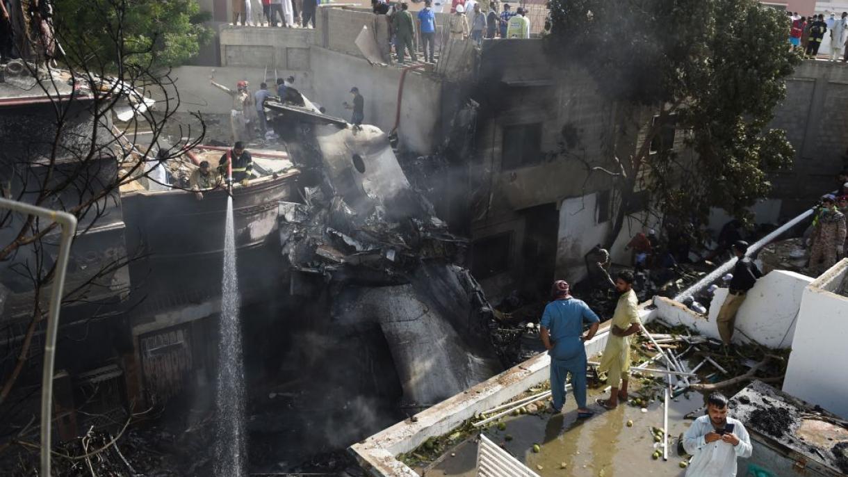 پاکستان، حادثے کی شکار بد قسمت پرواز کے 97 مسافروں کی ہلاکت کی تصدیق