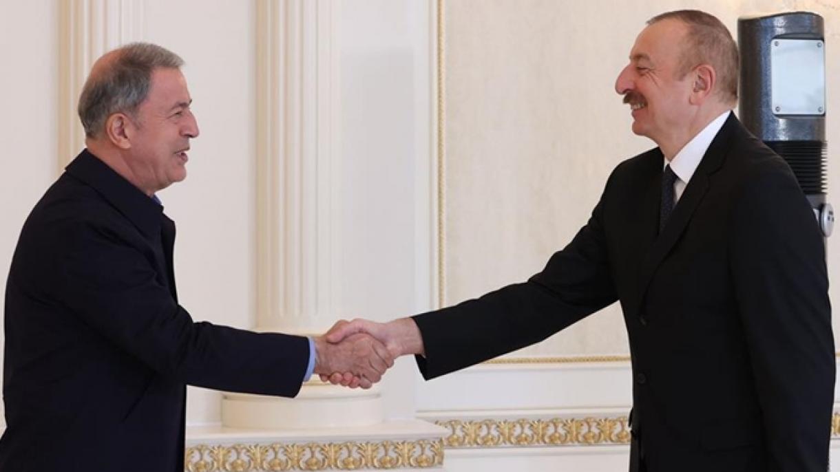 Илхам Алиев прие турската военна делегация в начело с Хулуси Акар