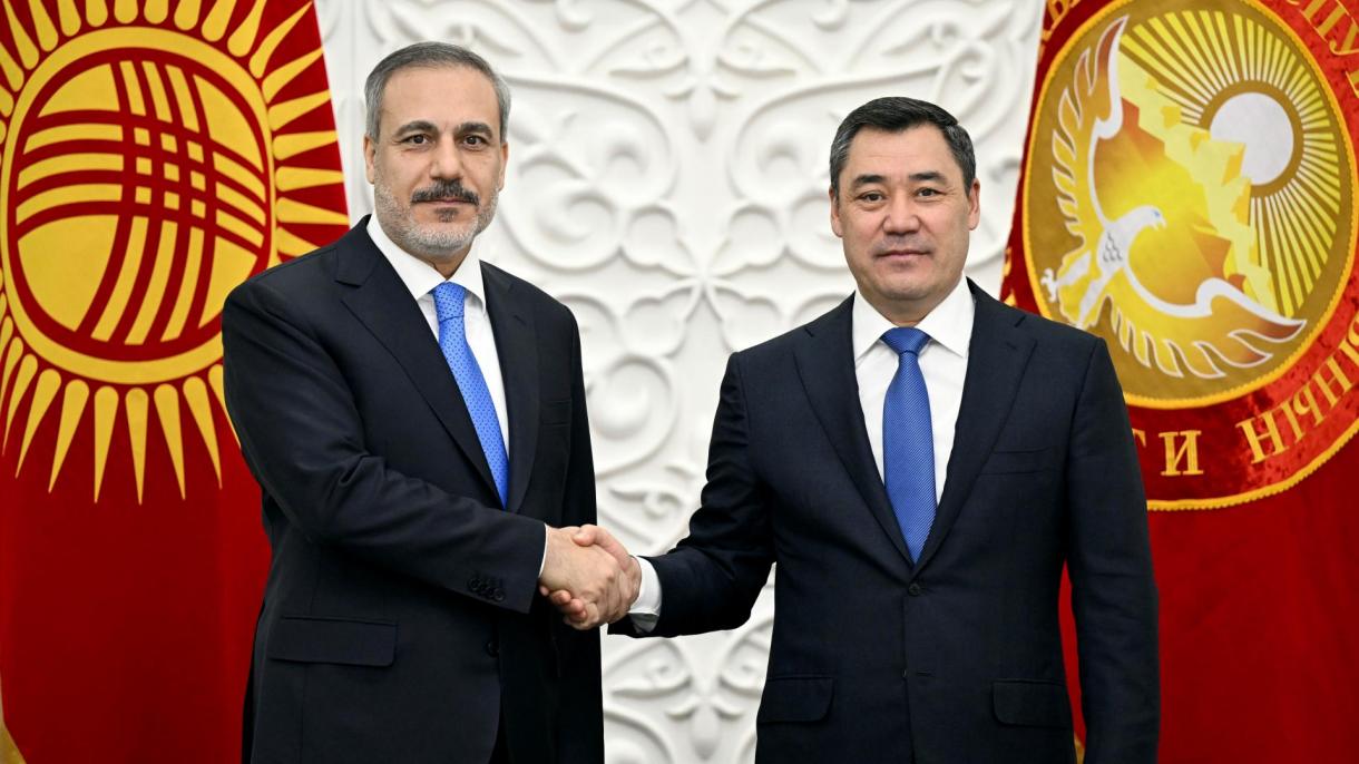 Il ministro Hakan Fidan incontra i leader del Kirghizistan a Bishkek
