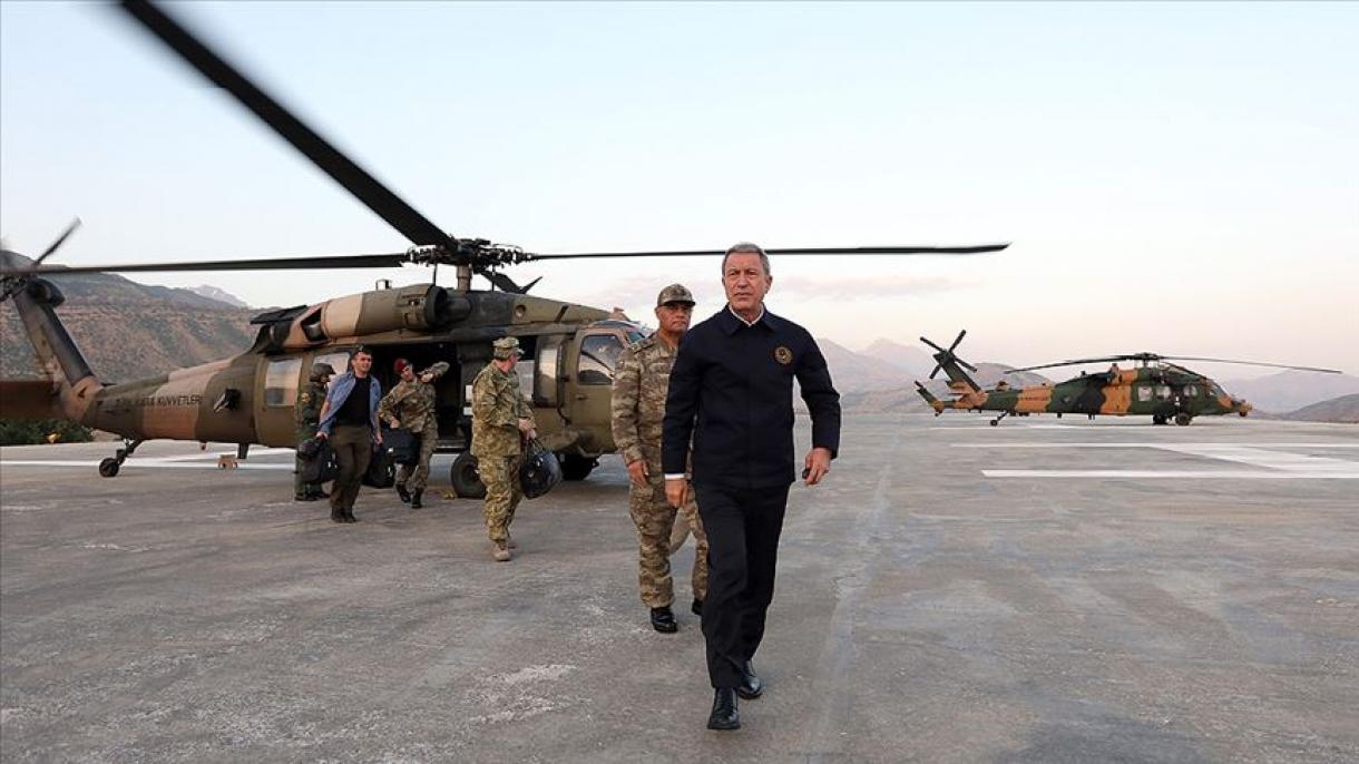 خلوصی آکار و فرماندهان ارشد ترکیه راهی مرز شدند