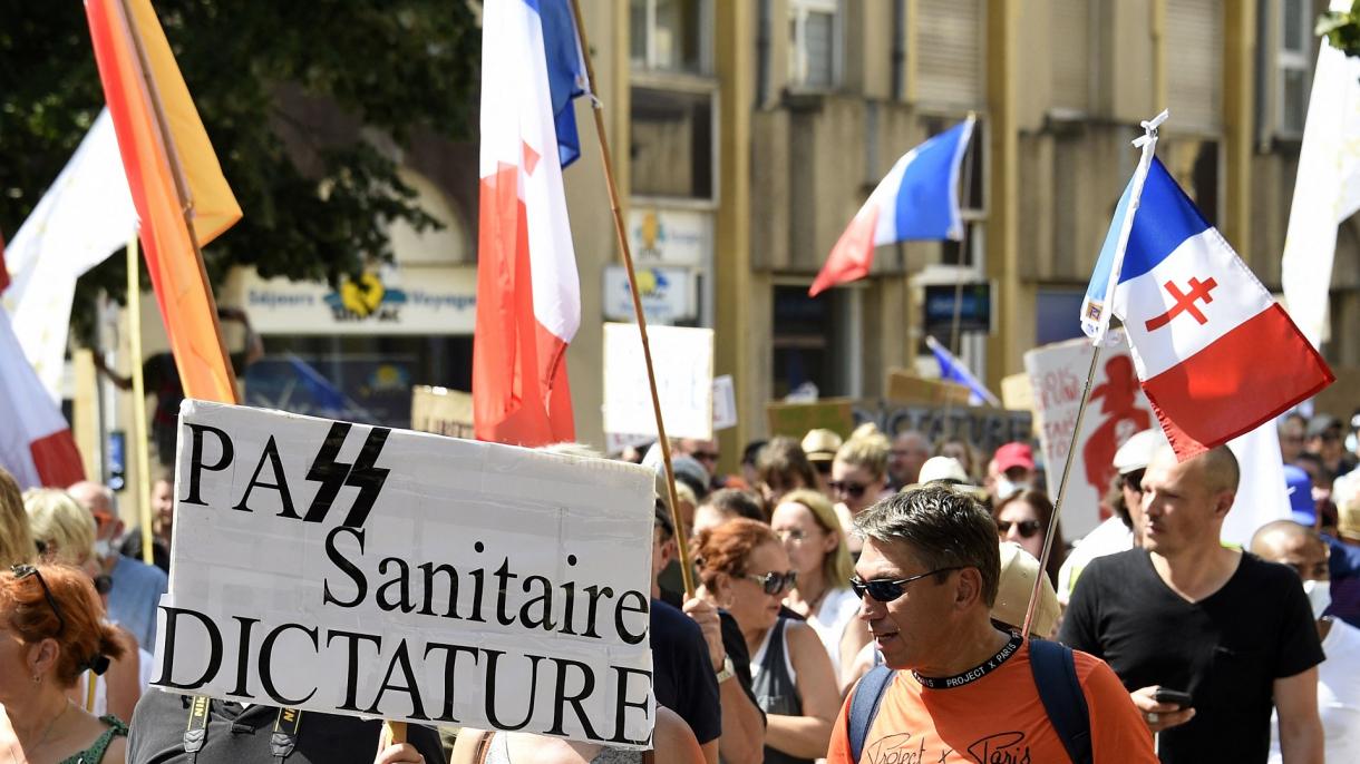 France: 5e semaine de manifestation contre le pass sanitaire et la vaccination obligatoire