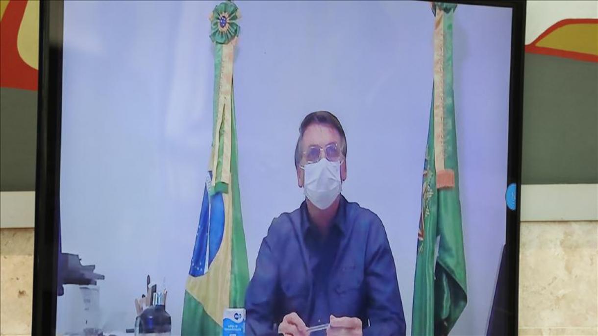 Bolsonaro voltou a testar positivo para COVID-19