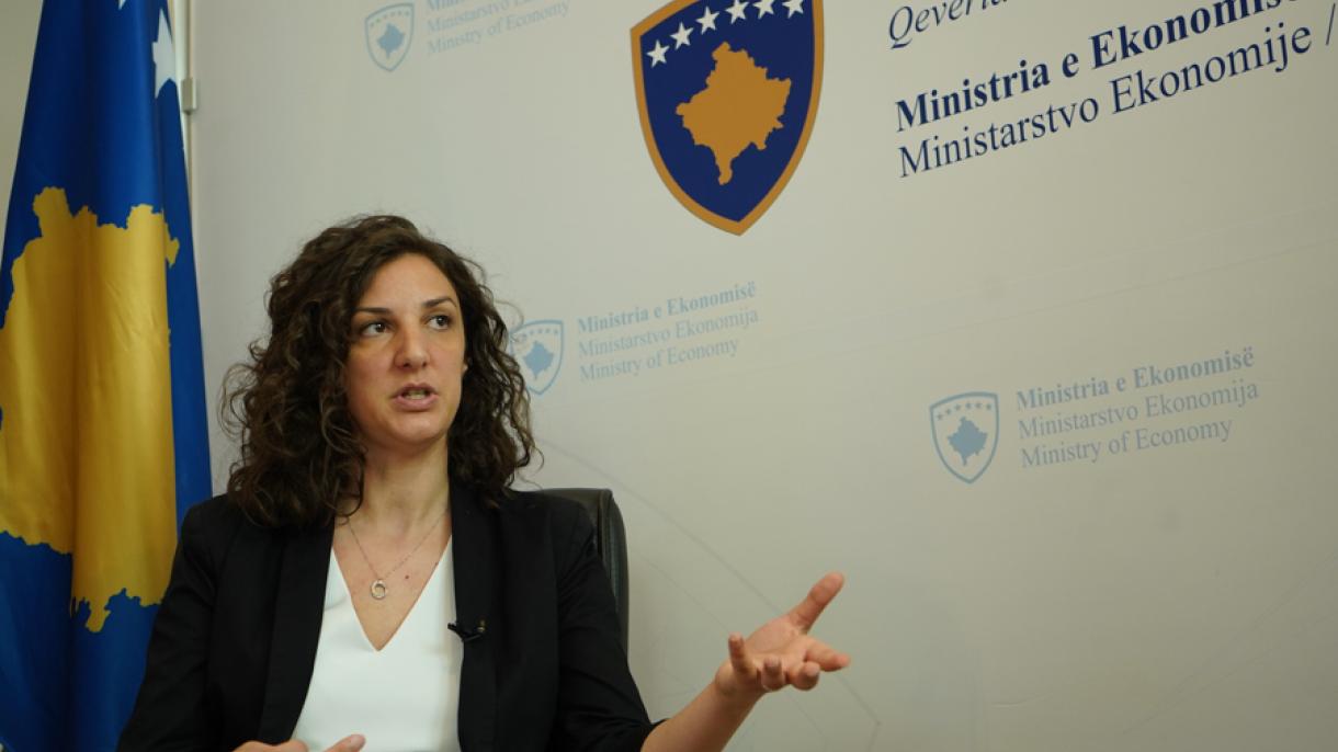 Kosova Ekonomi Bakanı_Artane Rizvanolli.jpg