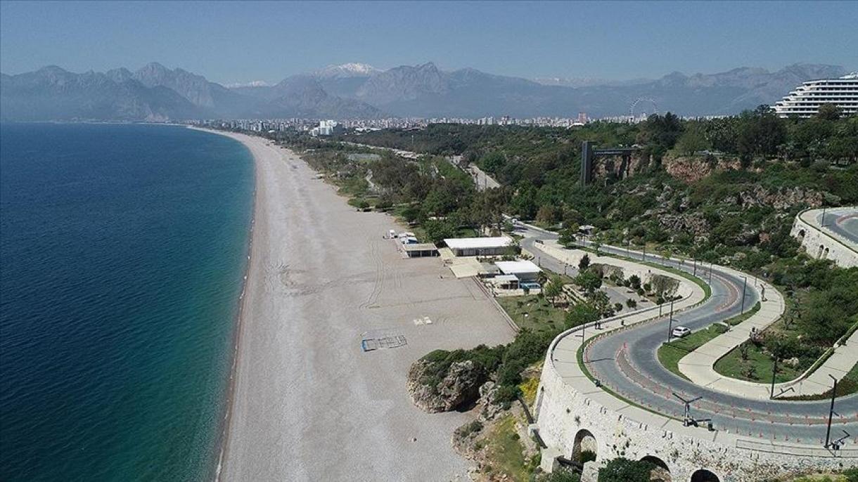 Ministrul Turismului despre deschiderea sezonului turistic