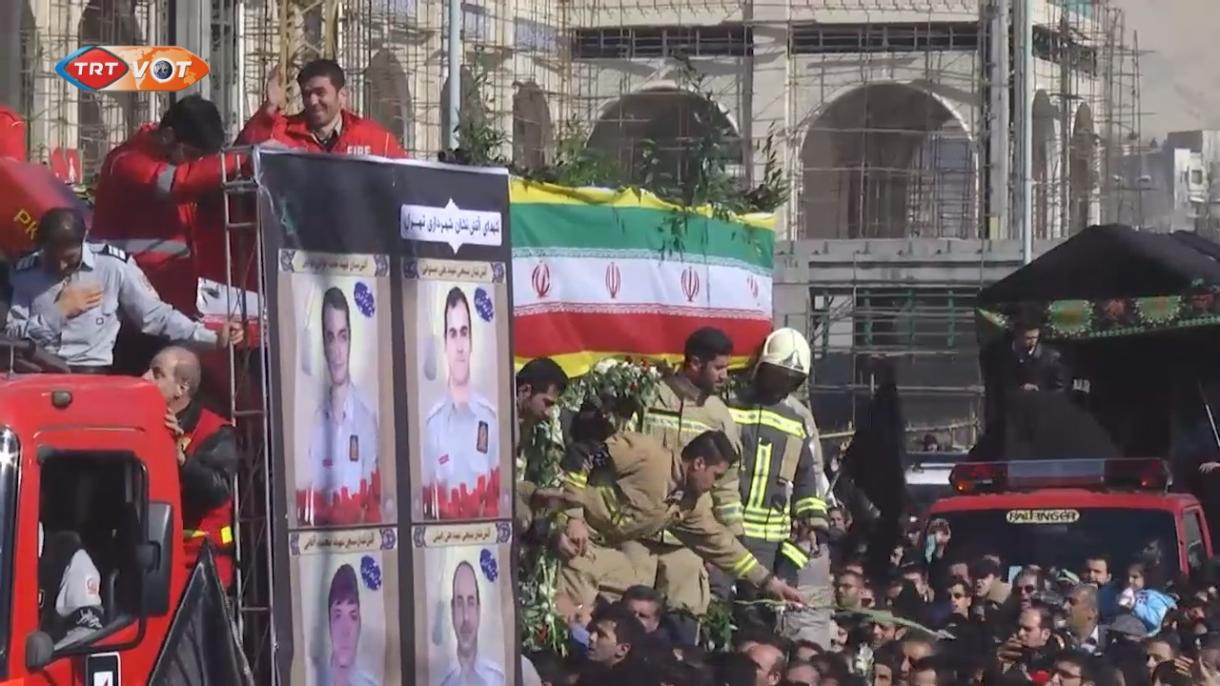 伊朗为16名殉职消防员举行葬礼