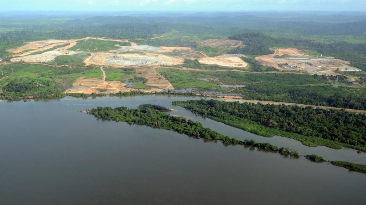 Al menos 10 fallecidos y unos 30 desaparecidos en naufragio en río de Brasil