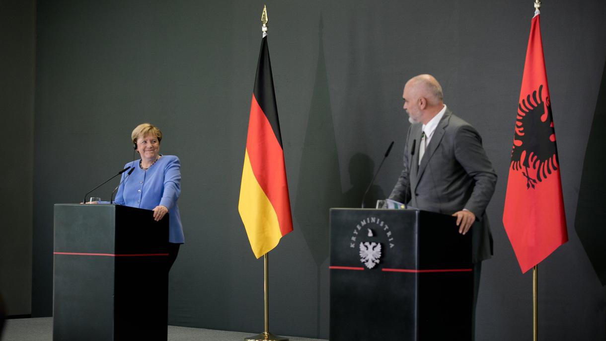 Merkel: BE të mbante fjalën e vet për hapjen e negociatave me Shqipërinë