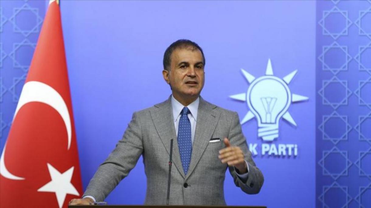 O porta-voz do Partido AK condena a queima da bandeira cipriota turca no lado cipriota grego