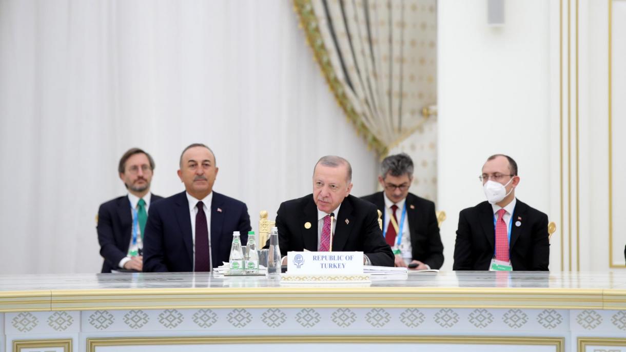 Эрдоган Түркмөнстанда өткөрүлгөн ЭКУнун 15-саммитинин ачылышында сөз сүйлөдү