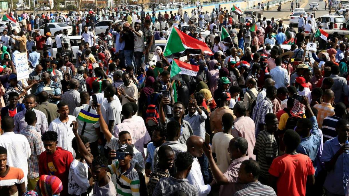 Суданда премьер-министр жана коалициянын лидерлери камалды