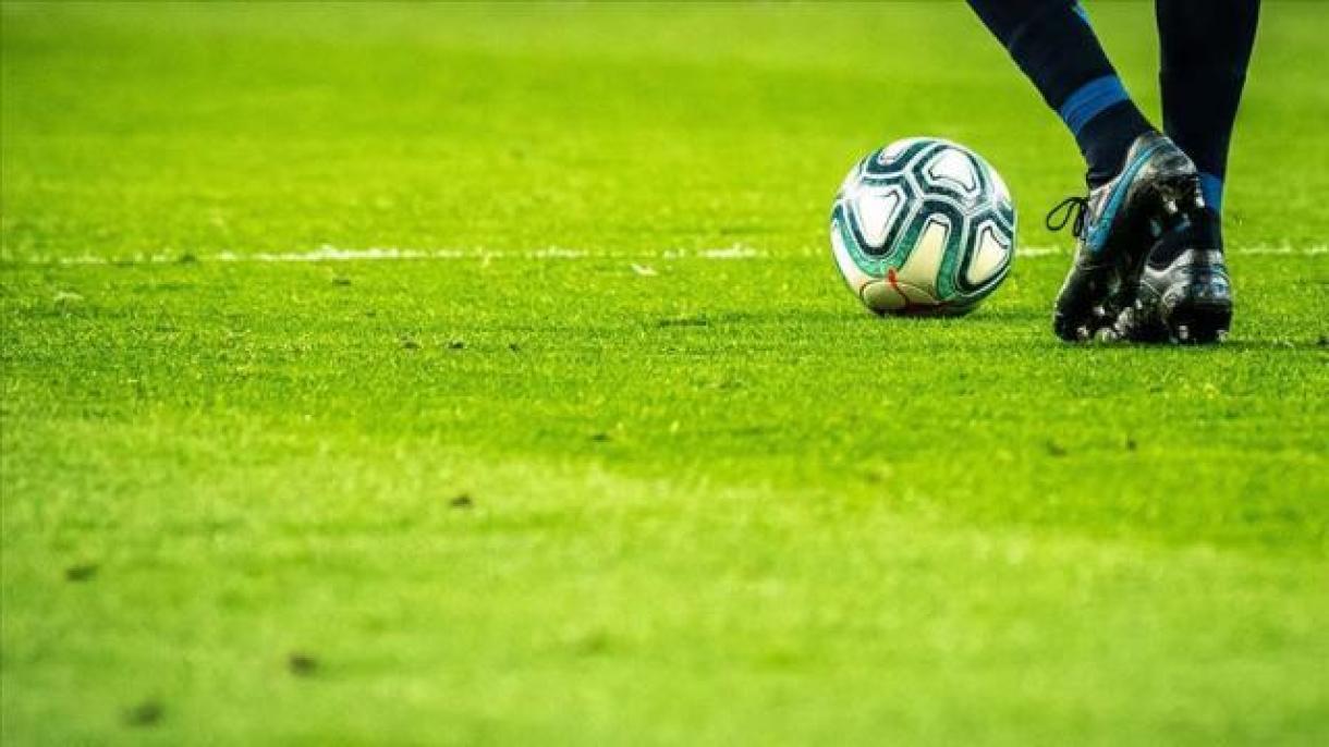 Qatar, giocatore della nazionale del Mali collassa in campo