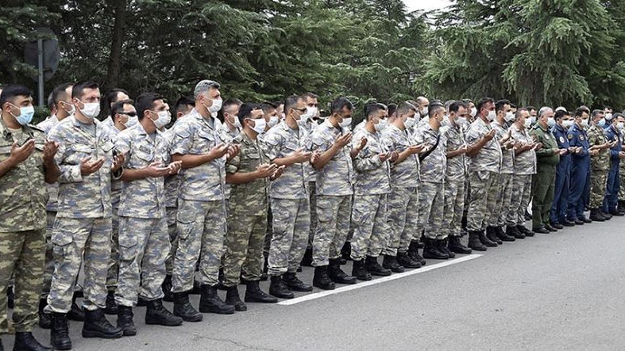 Turkiye-Azerbaycan tatbikat bayramlasma.jpg