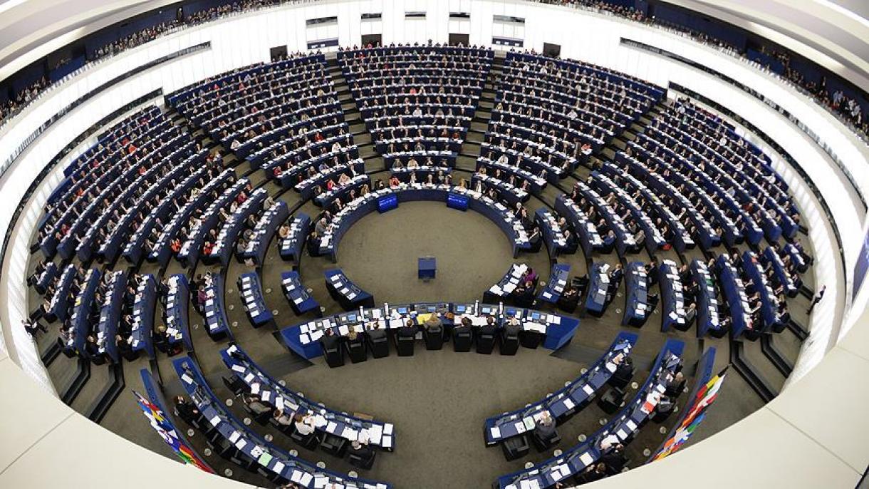 Az Európai Parlament megszavazta az uniós utasregisztrációs rendszer felállítását
