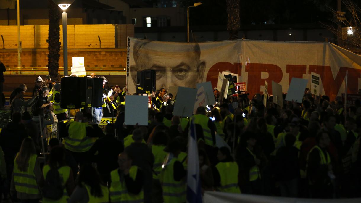 israil sari yelekliler1.jpg
