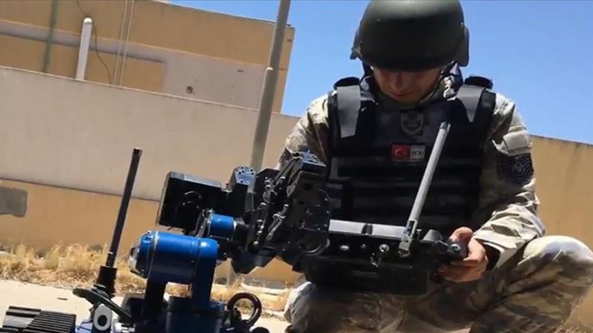 Türkiyənin yerli və milli robotu "Kutlu" Liviyada silahdan zərərsizləşdirilmə əməliyyatlarında
