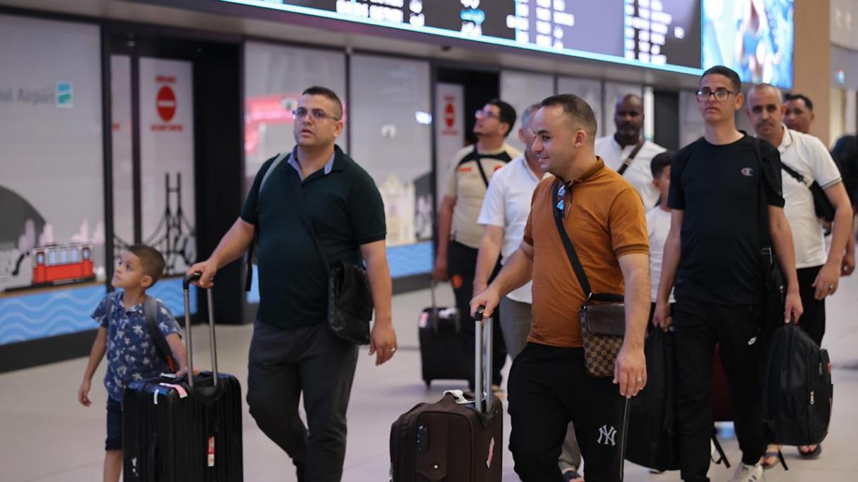 Nigerdağı Türkiyä watandaşları İstanbulğa kiterelde