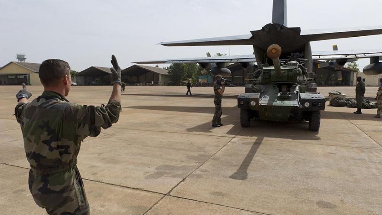 فرانسه تلویحا حضور نیروهای نظامی خود در سوریه را تایید کرد