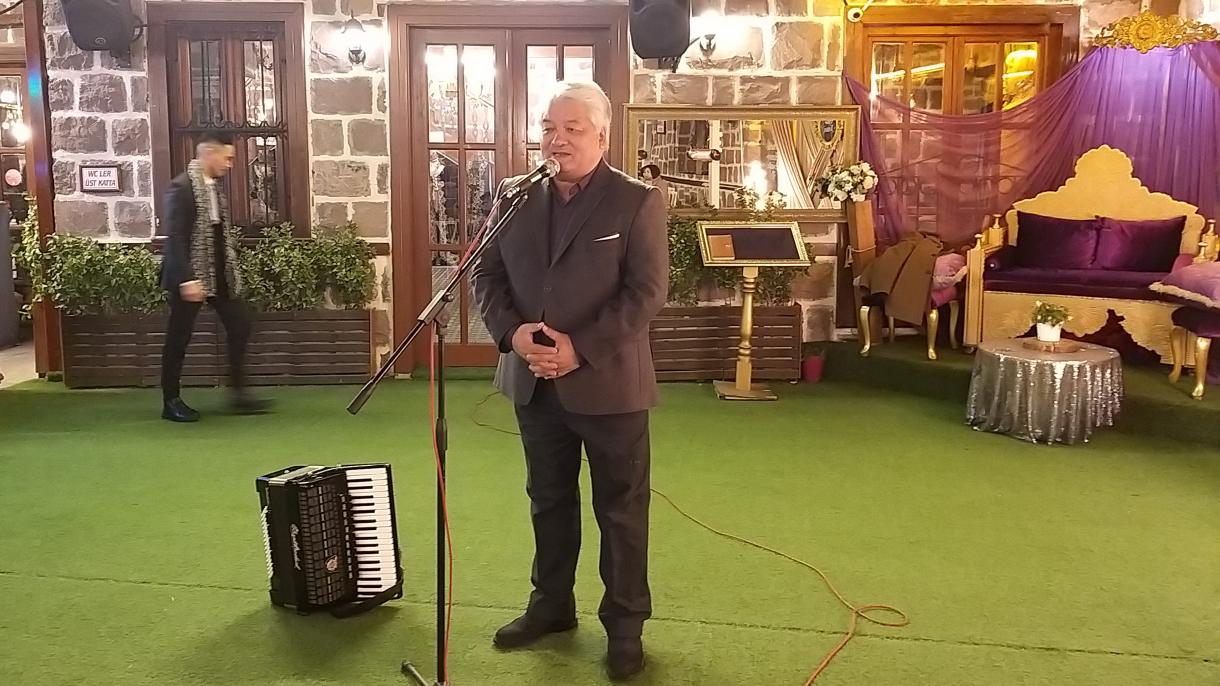 Күмөндөрдүн күлкүсү Анкарада жаңырды