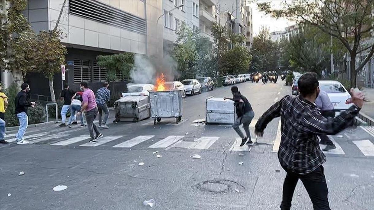 ادامه اعتراضات در ایران