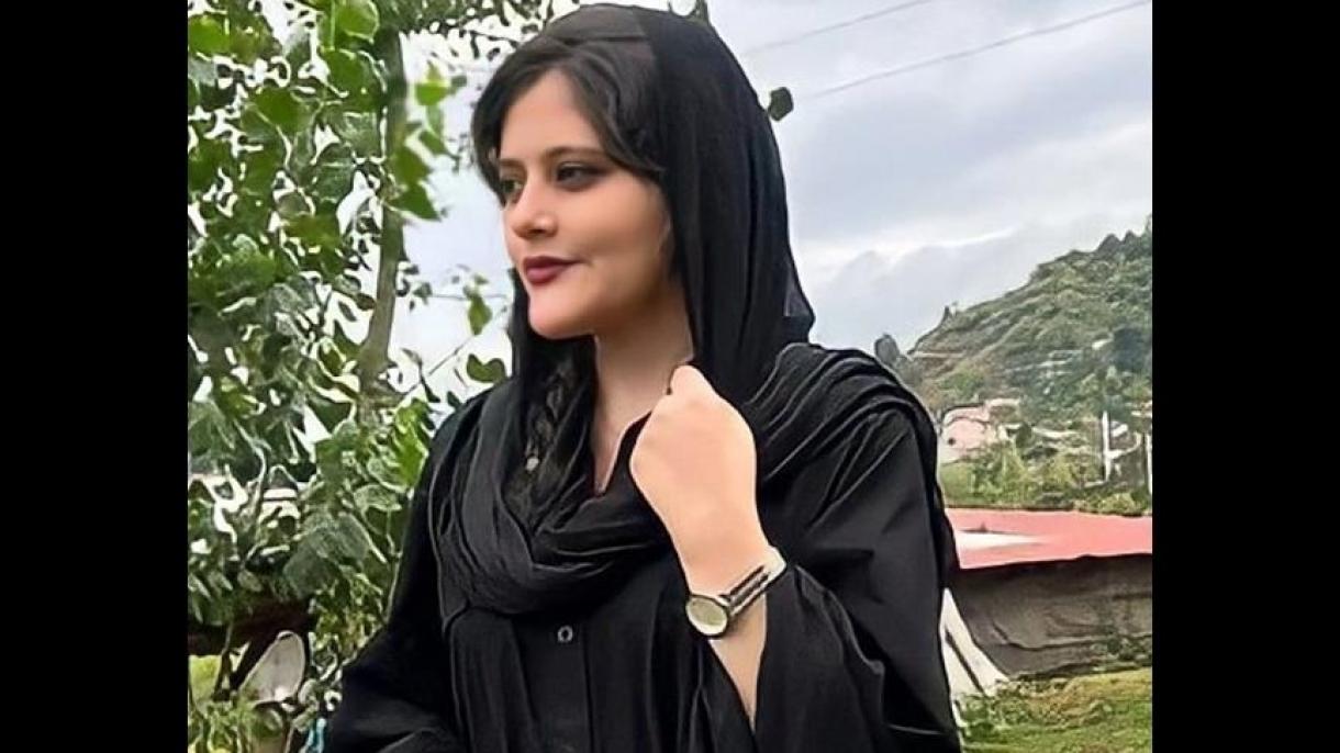 مهسا امینی جان خود را از دست داد