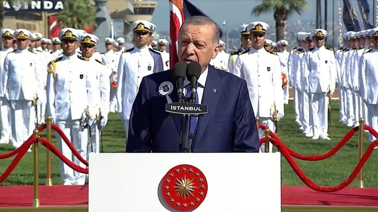 اردوغان: تورکیه یکی از 10 کشور پیشرو در تولید کشتیهای جنگی است