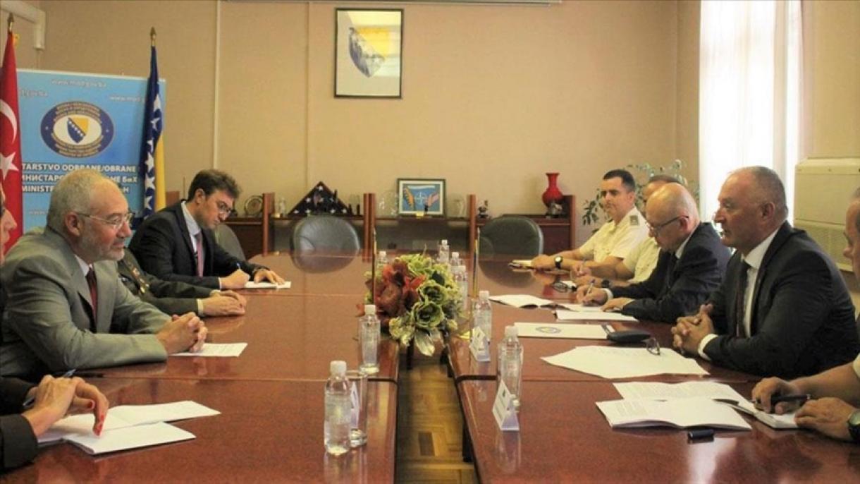 دیدار وزیر دفاع بوسنیا هرزیگوینا با سفیر تورکیه در سارایوو