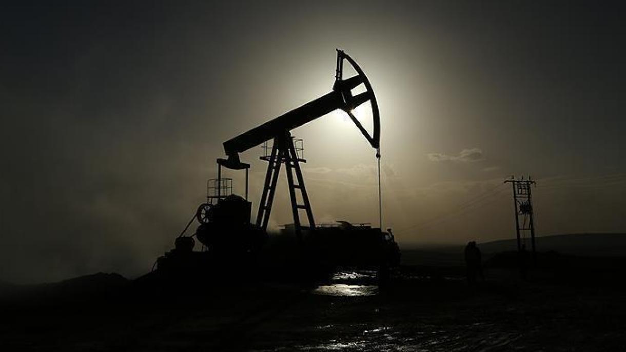 美国石油钻井平台减少石油涨价