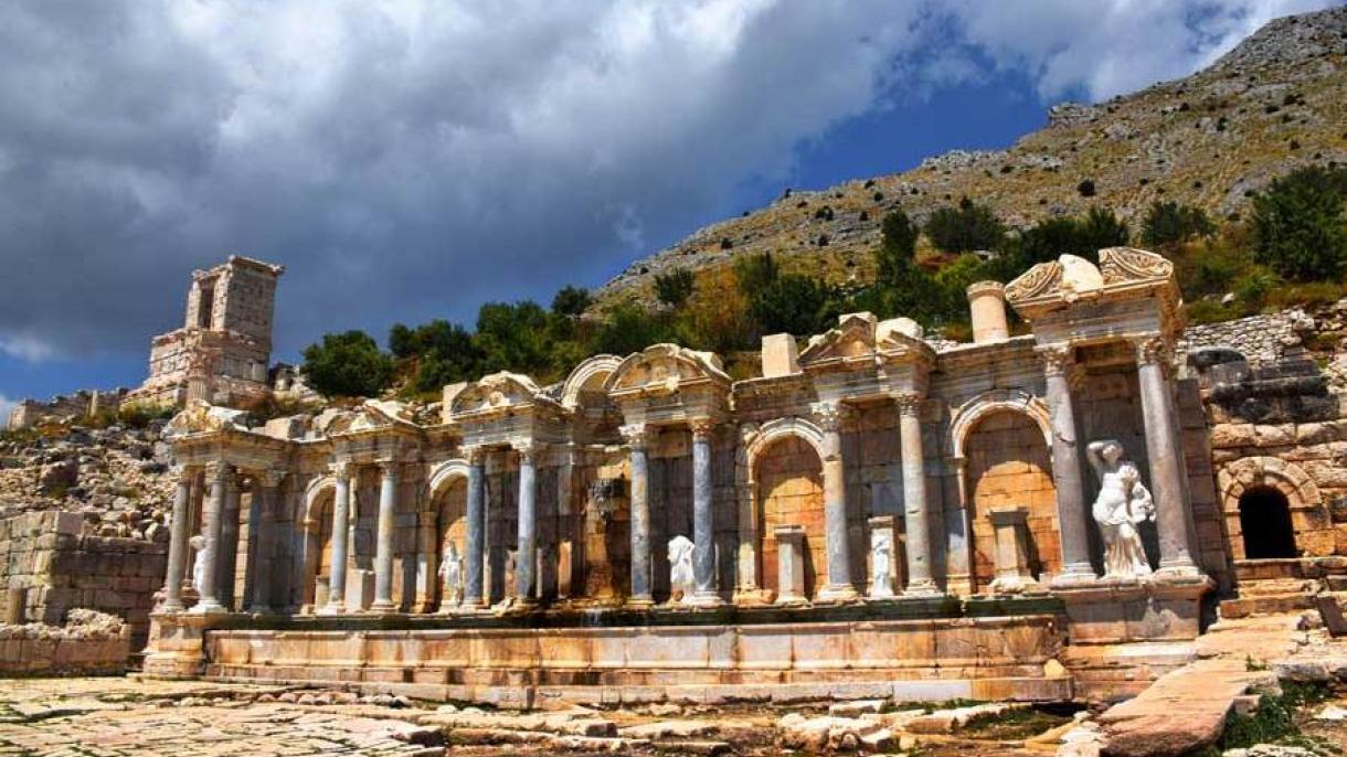 Zamana meydan oxuyan Saqalassos antik şəhəri