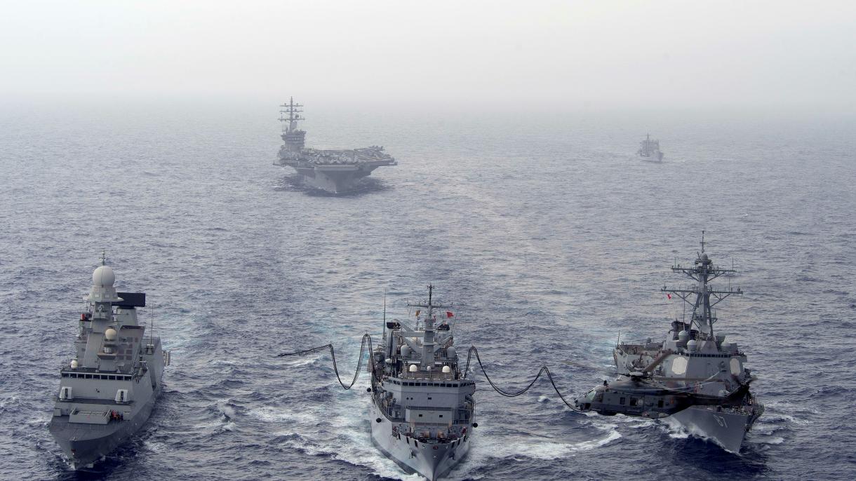 Rencontre "dangereuse" entre des navires iraniens et un destroyer américain (Défense américaine)
