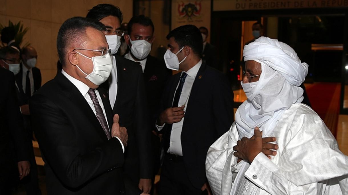 Fuat O‘ktay Bazoumning qasamyod marosimida ishtirok etadi