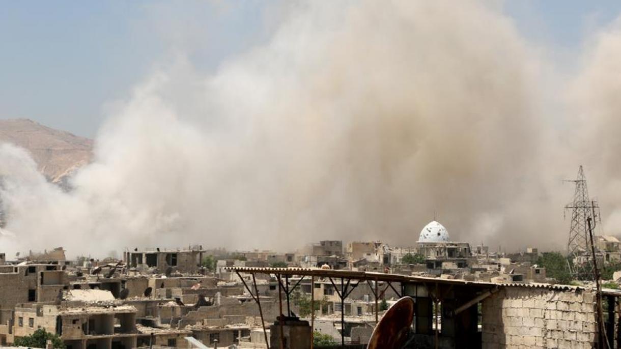 Harcmentes övezeteket bombáz az Aszad-rezsim